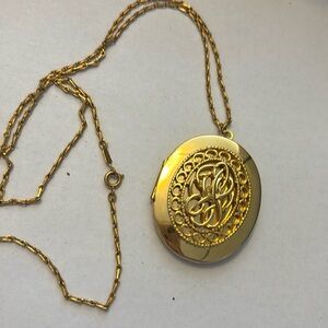 Vintage Sarah Coventry Heirloom Filigree Locket Necklace on a Monet chain